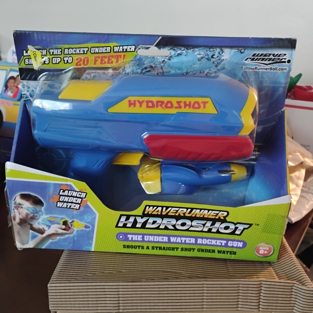 Hydrashot Underwater Rocket Blaster - Blue and Yellow